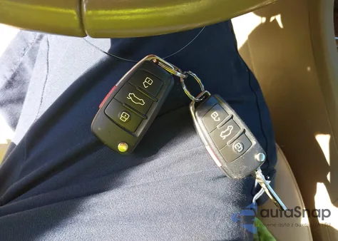 2009 Audi A4 2.0T Cabriolet Quattro z USA, uszkodzony, nr VIN WAUDF48H99K006167